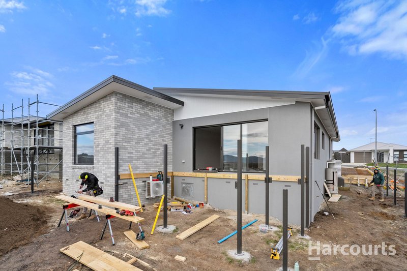 Photo - 21 Sunningdale Close, Midway Point TAS 7171 - Image 6