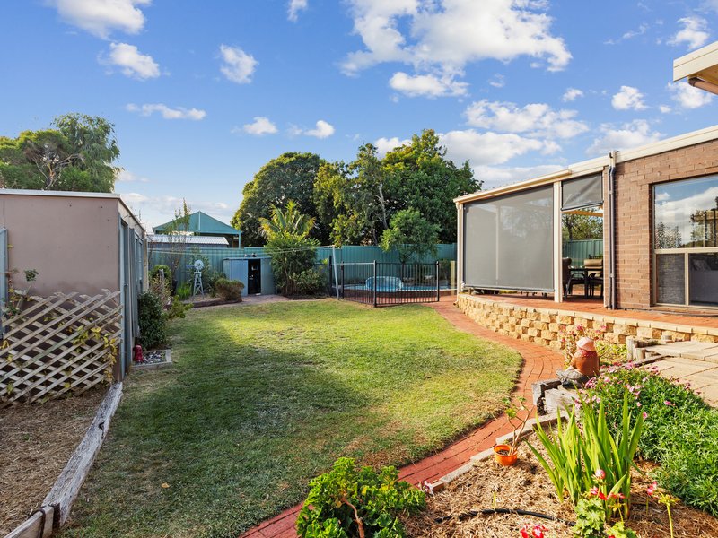 Photo - 21 Surrey Parade, Morphett Vale SA 5162 - Image 22