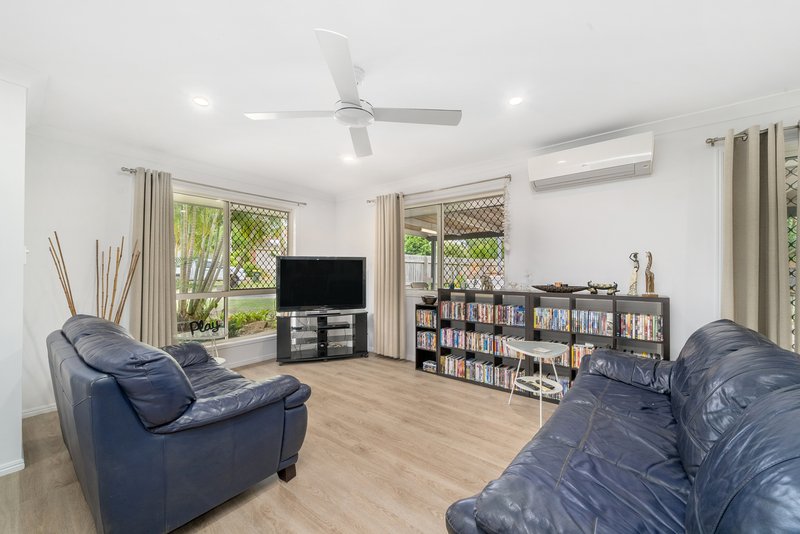 Photo - 21 Surround Street, Dakabin QLD 4503 - Image 4