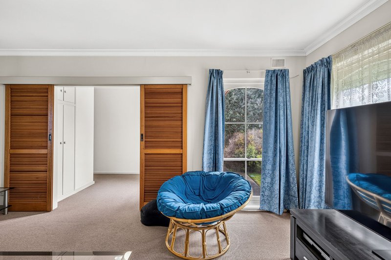 Photo - 21 Suzanne Avenue, Morphett Vale SA 5162 - Image 10