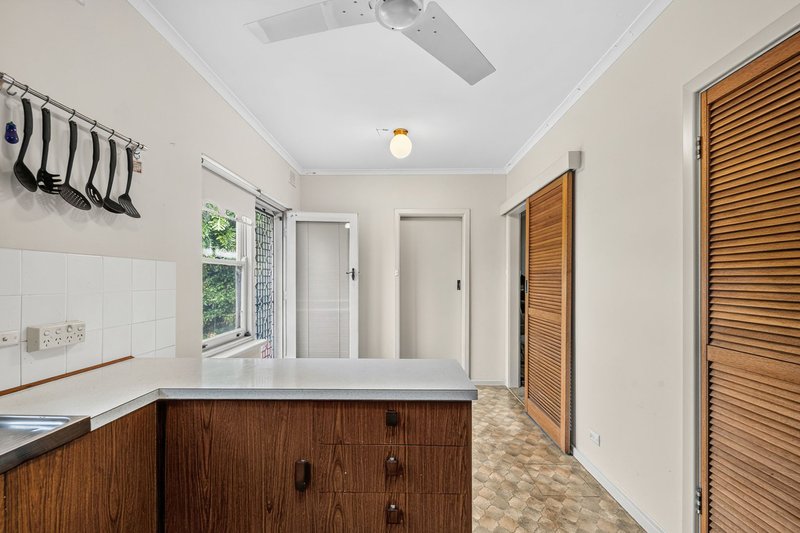 Photo - 21 Suzanne Avenue, Morphett Vale SA 5162 - Image 16