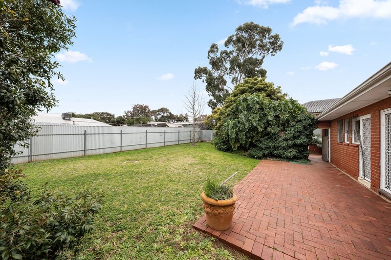 Photo - 21 Suzanne Avenue, Morphett Vale SA 5162 - Image 26