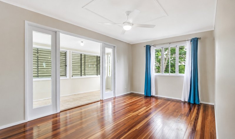 Photo - 21 Swanwick Street, Zillmere QLD 4034 - Image 4