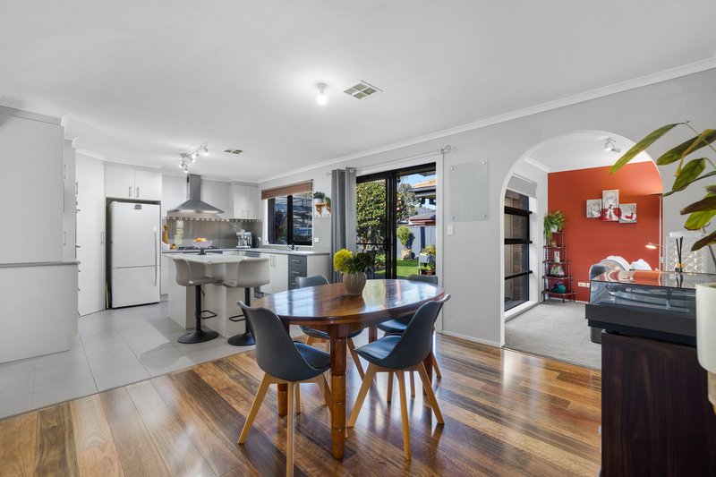 Photo - 21 Taldra Drive, Ferntree Gully VIC 3156 - Image 8