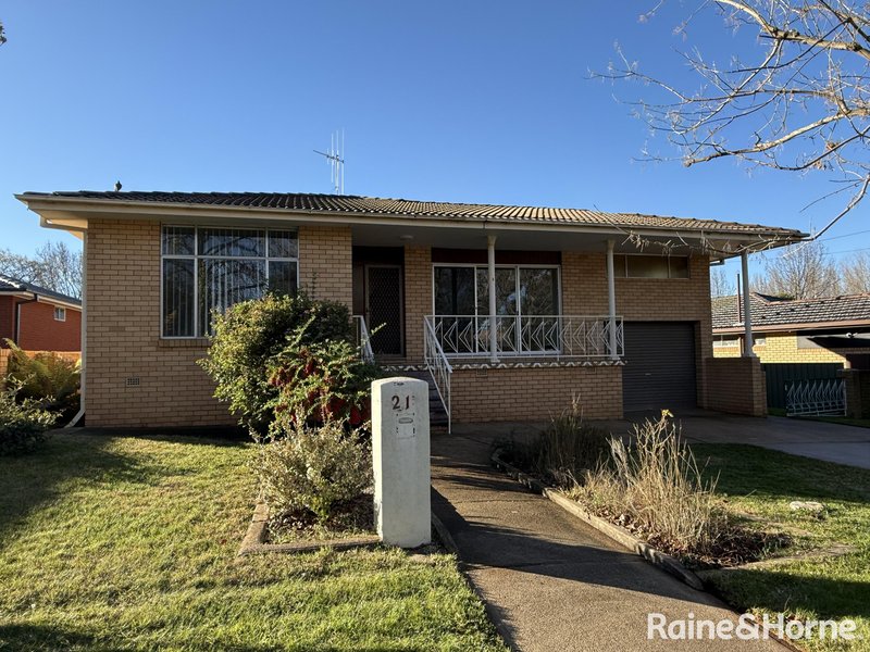 Photo - 21 Talinga Place, Orange NSW 2800 - Image 2