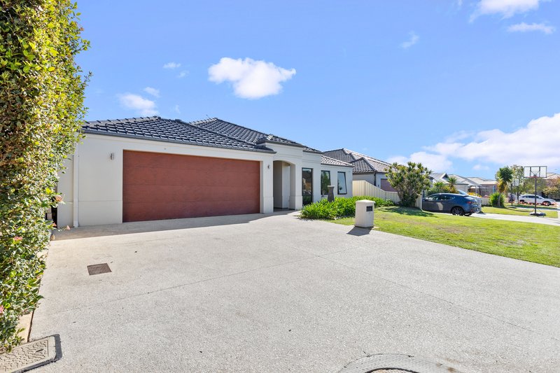 Photo - 21 Tambora Bend, Madeley WA 6065 - Image 3