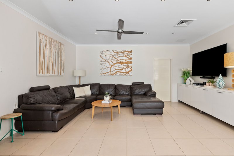 Photo - 21 Tambora Bend, Madeley WA 6065 - Image 10