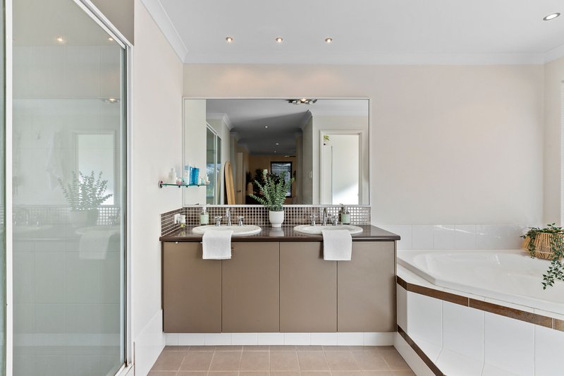 Photo - 21 Tambora Bend, Madeley WA 6065 - Image 21