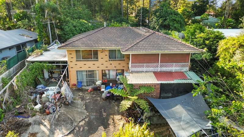 Photo - 21 Tanah Merah Avenue, Tanah Merah QLD 4128 - Image 2