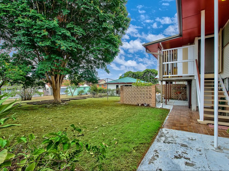 Photo - 21 Tanimbla Street, Kedron QLD 4031 - Image 10