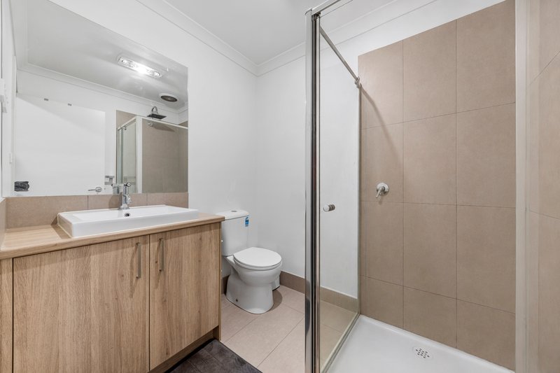 Photo - 21 Tannum Circuit, Truganina VIC 3029 - Image 9