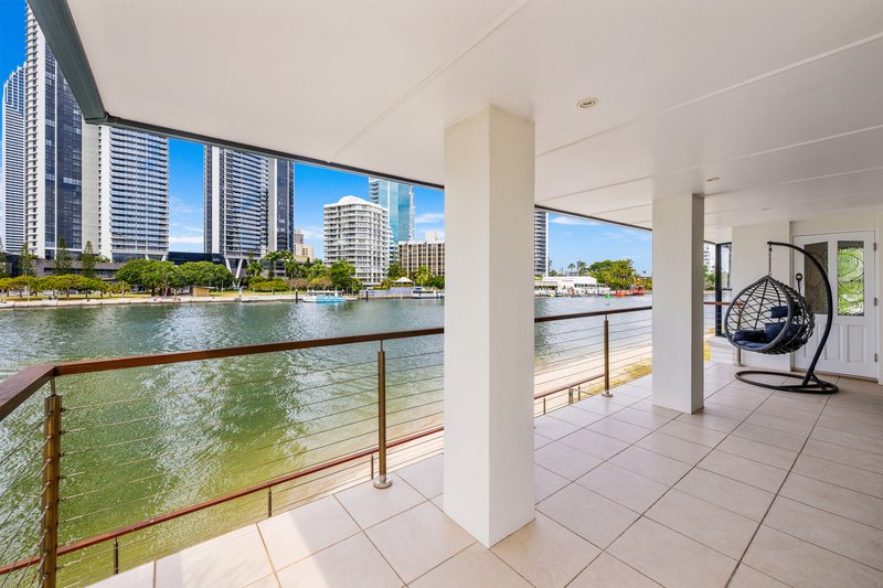 Photo - 21 Tarcoola Crescent, Surfers Paradise QLD 4217 - Image 14