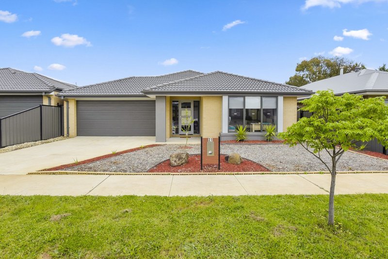 21 Teamsters Circuit, Kilmore VIC 3764