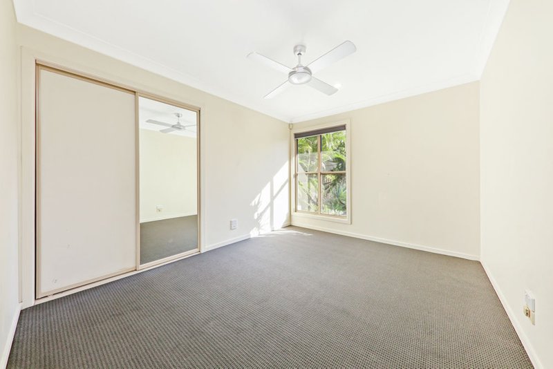 Photo - 21 Teasel Crescent, Forest Lake QLD 4078 - Image 7