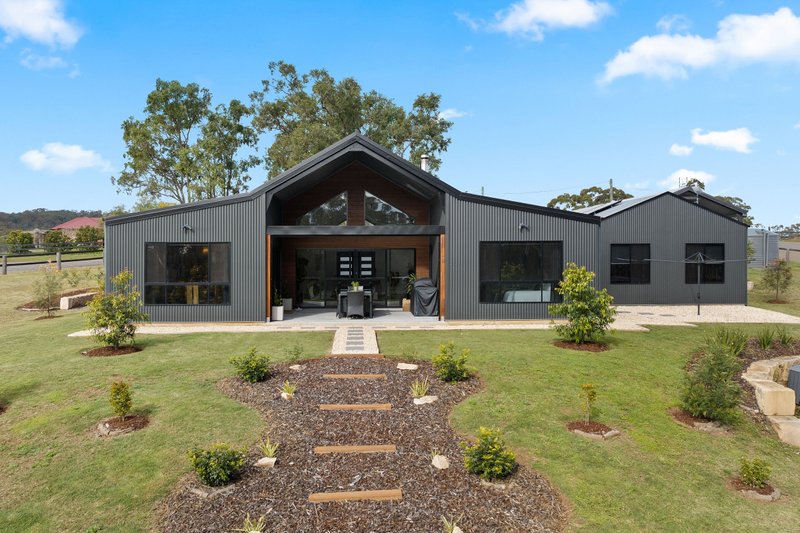 21 The Ballabourneen , Lovedale NSW 2325