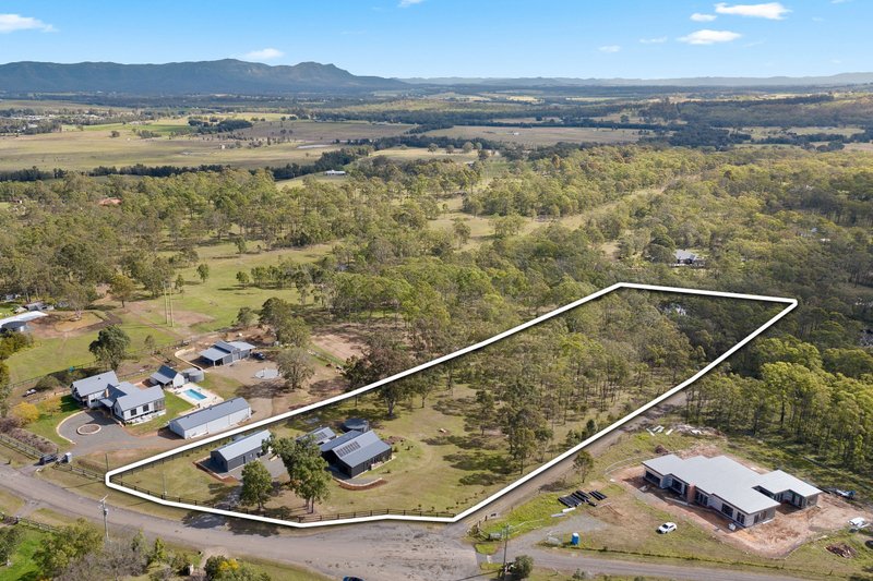 Photo - 21 The Ballabourneen , Lovedale NSW 2325 - Image 35