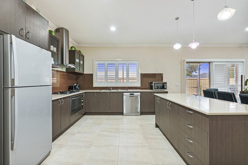 Photo - 21 The Esplanade, Taylors Hill VIC 3037 - Image 5