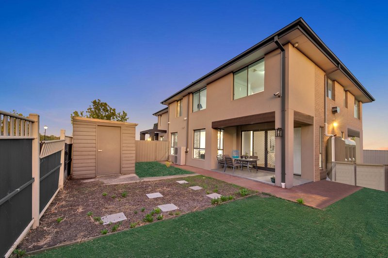 Photo - 21 The Greenway , Craigieburn VIC 3064 - Image 30