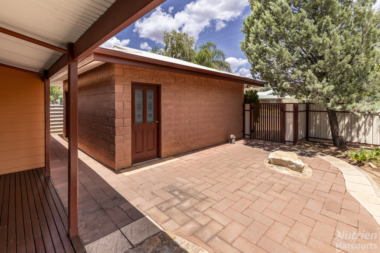 21 the Links, Desert Springs, NT 0870 - Image 9