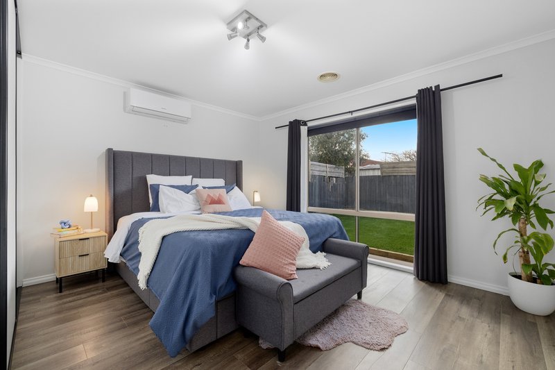 Photo - 21 The Retreat, Hampton Park VIC 3976 - Image 5