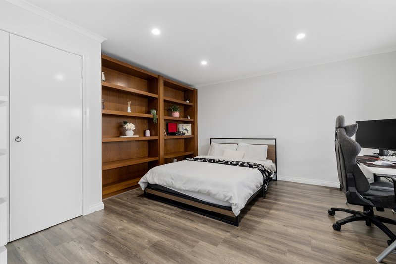 Photo - 21 The Retreat, Hampton Park VIC 3976 - Image 10