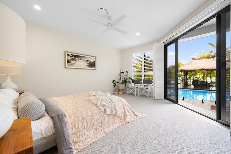 Photo - 21 The Sovereign Mile , Paradise Point QLD 4216 - Image 19