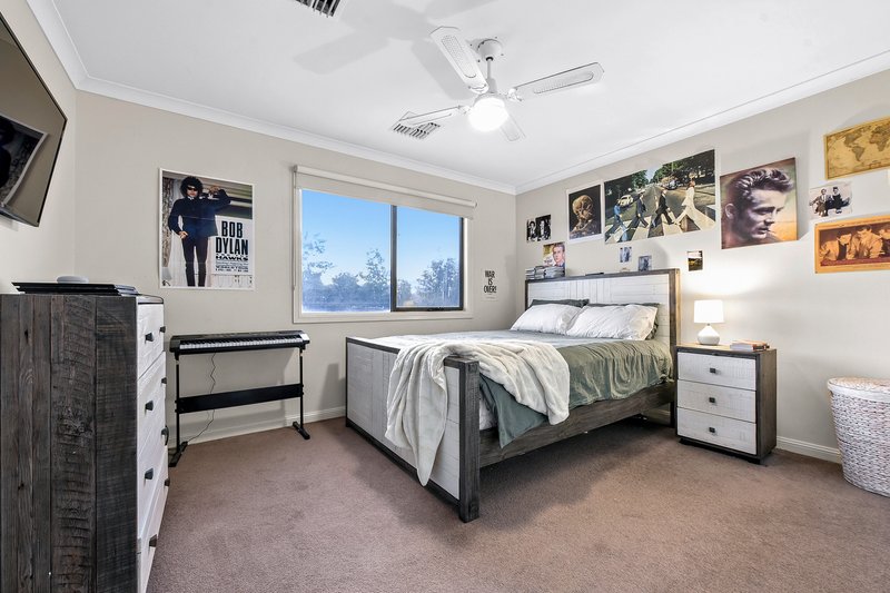 Photo - 21 The Strand , Narre Warren South VIC 3805 - Image 11