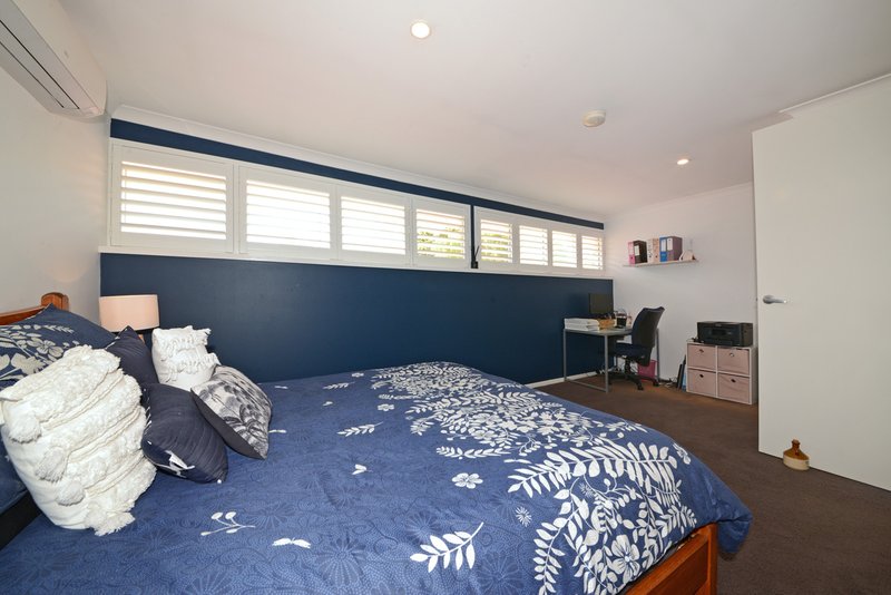 Photo - 21 Thompson Drive, Wanneroo WA 6065 - Image 15