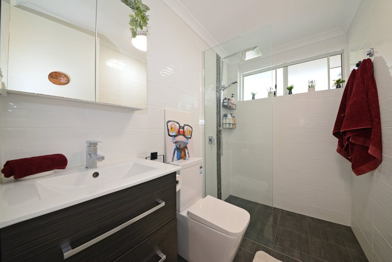 Photo - 21 Thompson Drive, Wanneroo WA 6065 - Image 17