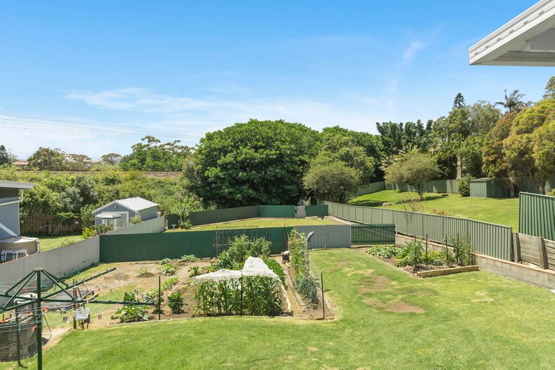 Photo - 21 Thompson Street, Woonona NSW 2517 - Image 2