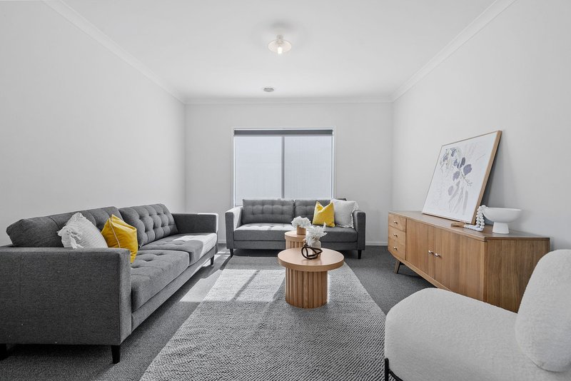 Photo - 21 Thornbury Street, Donnybrook VIC 3064 - Image 5