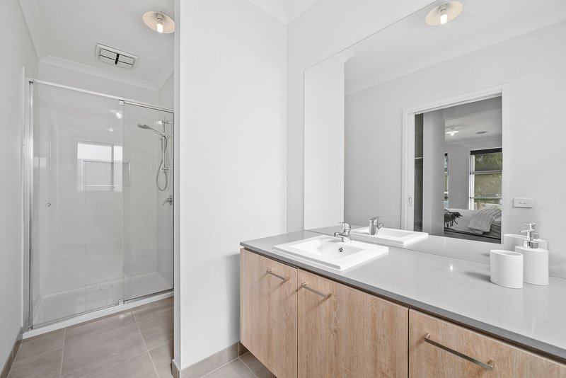 Photo - 21 Thornbury Street, Donnybrook VIC 3064 - Image 7