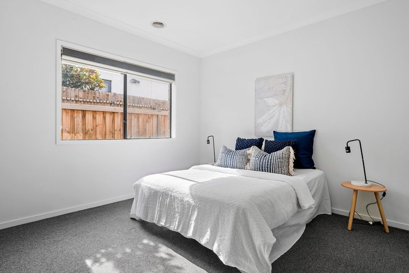 Photo - 21 Thornbury Street, Donnybrook VIC 3064 - Image 8