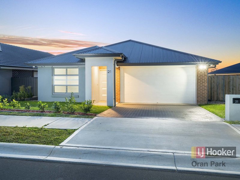 21 Thorpe Circuit, Oran Park NSW 2570