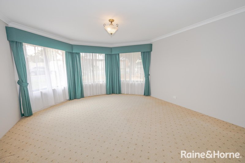 Photo - 21 Thyme Way, Glen Iris WA 6230 - Image 11