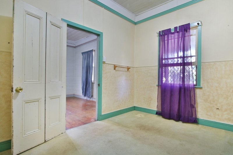 Photo - 21 Tiger Street, Sadliers Crossing QLD 4305 - Image 6