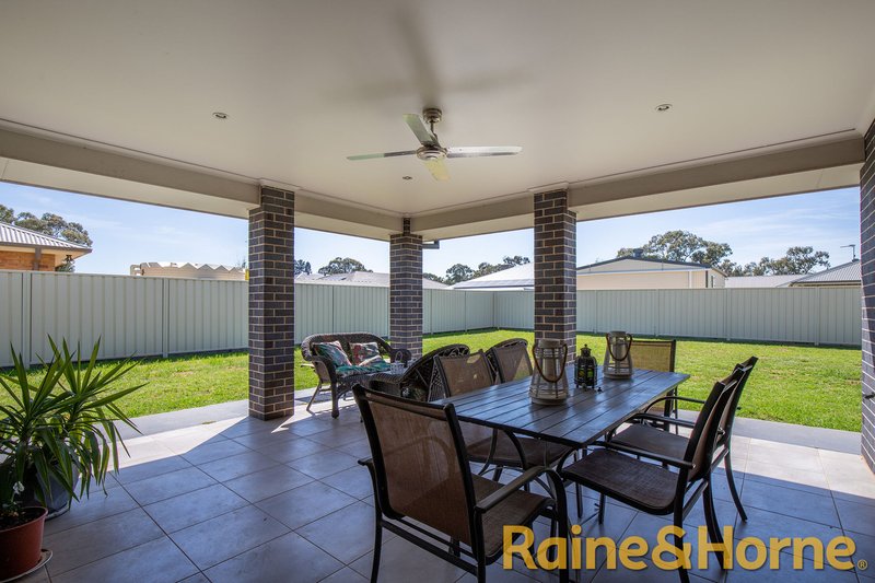 Photo - 21 Timgarlen Avenue, Dubbo NSW 2830 - Image 15