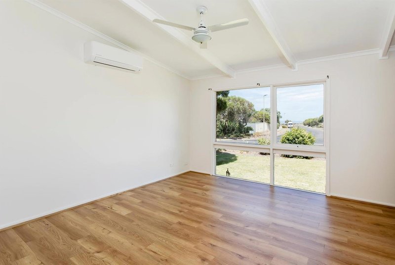 Photo - 21 Tingira Drive, O'Sullivan Beach SA 5166 - Image 2