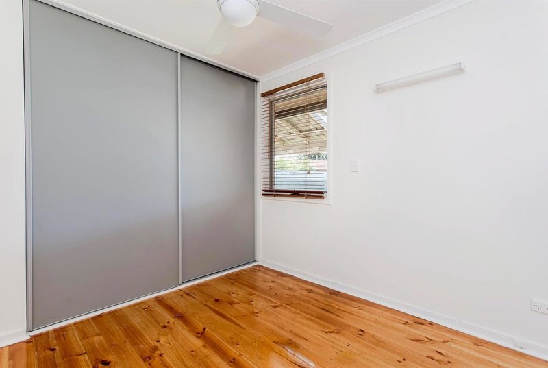 Photo - 21 Tingira Drive, O'Sullivan Beach SA 5166 - Image 6