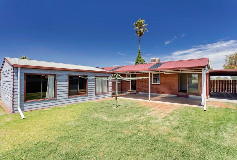 Photo - 21 Tingira Drive, O'Sullivan Beach SA 5166 - Image 12