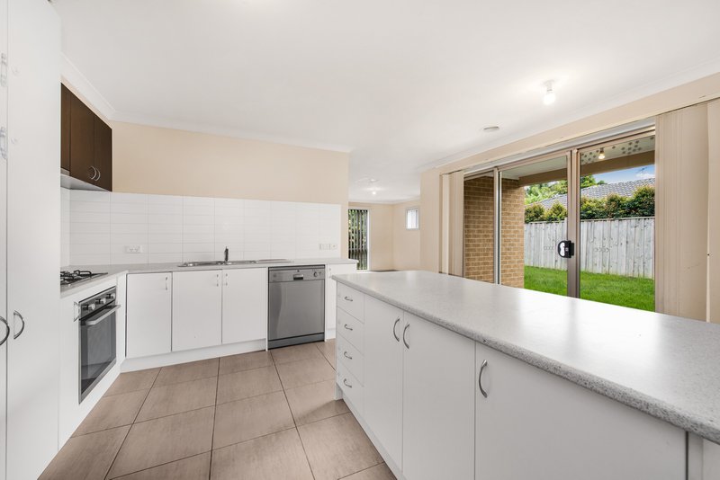 Photo - 21 Tipperary Circuit, Pakenham VIC 3810 - Image 5