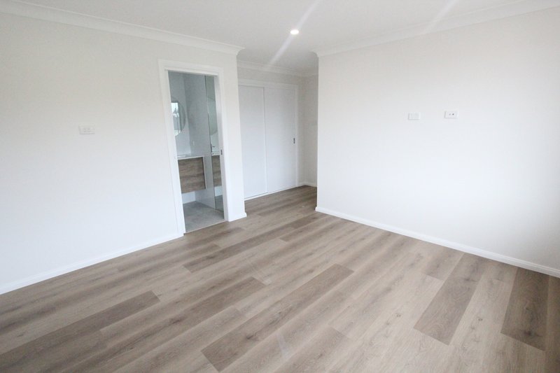 Photo - 2/1 Tokyo Road, Austral NSW 2179 - Image 4