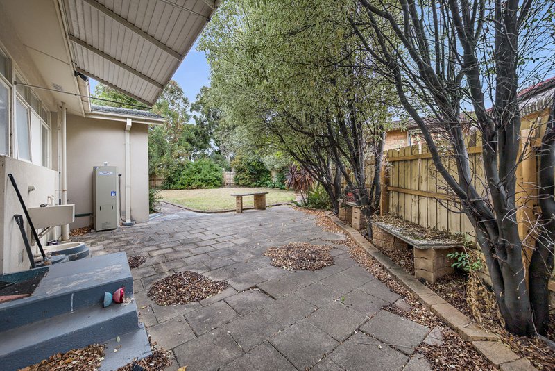 Photo - 21 Toolang Court, Mount Waverley VIC 3149 - Image 12