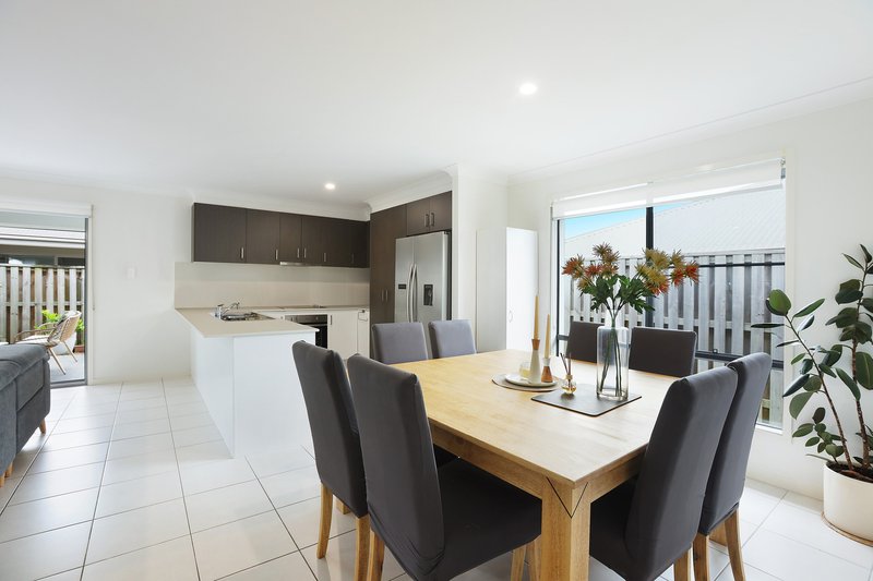 Photo - 21 Toolona Street, Coomera QLD 4209 - Image 5