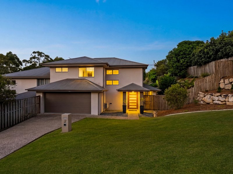 Photo - 2/1 Tooma Place, Pacific Pines QLD 4211 - Image 12