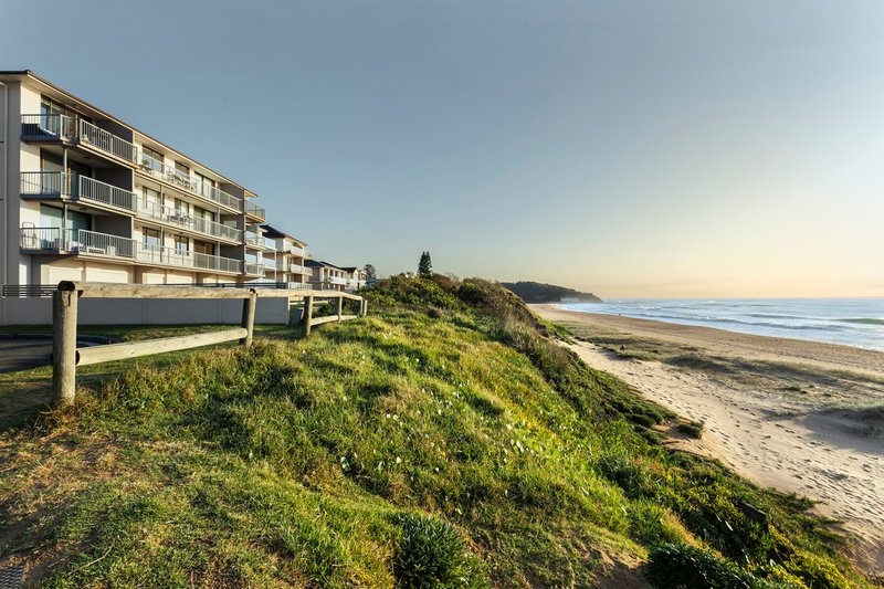 Photo - 2/1 Tourmaline Street, Narrabeen NSW 2101 - Image 3