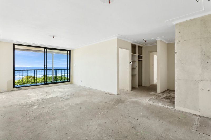 Photo - 2/1 Tourmaline Street, Narrabeen NSW 2101 - Image 5