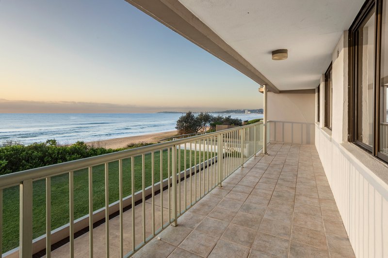 Photo - 2/1 Tourmaline Street, Narrabeen NSW 2101 - Image 9