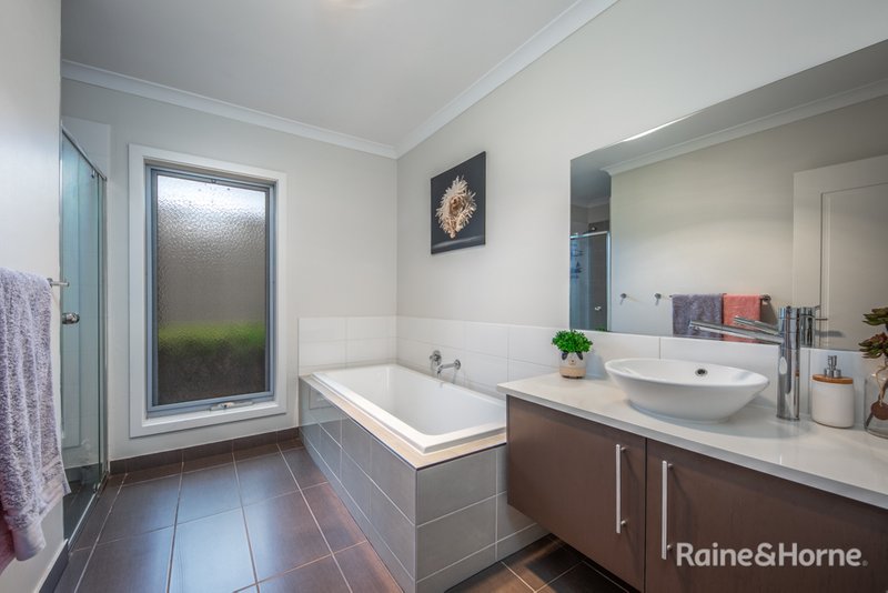 Photo - 21 Towerbridge Rise, Sunbury VIC 3429 - Image 17