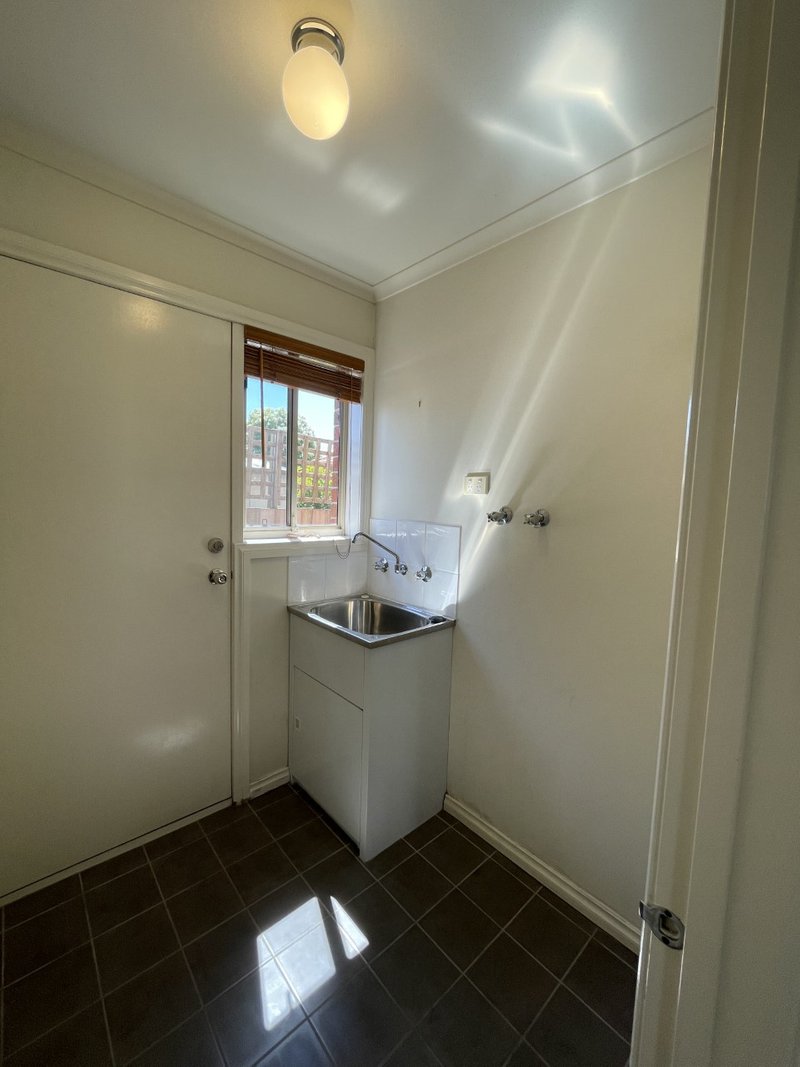 Photo - 2/1 Townsing Court, Altona Meadows VIC 3028 - Image 9